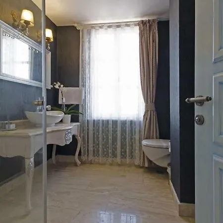 Roka Oda ve Kahvaltı Alaçatı